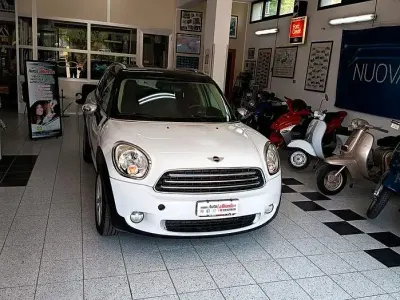 Usata Mini Cooper D Countryman 111 CV (81 kW) 2013 Bianco SUV
