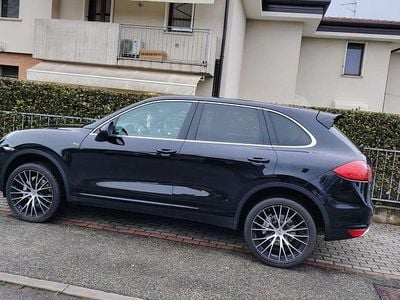Usata Porsche Cayenne 245 CV (180 kW) 2012 Nero SUV