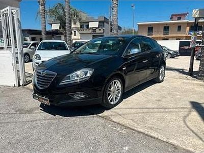 Usata Lancia Delta 120 CV (88 kW) 2011 Marrone Utilitaria