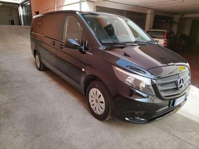 Usata Mercedes Vito 136 CV (100 kW) 2017 Nero Furgone