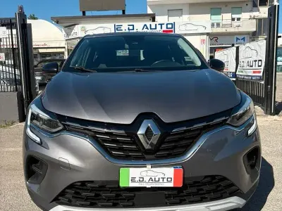 Usata Renault Captur Business 116 CV (85 kW) 2020 Grigio SUV