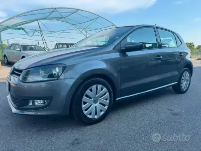 Usata VW Polo Comfortline 75 CV (55 kW) 2011 Grigio Utilitaria