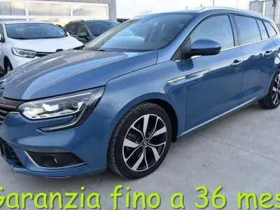 Usata Renault Mégane IV Intens 115 CV (84 kW) 2018 Blu