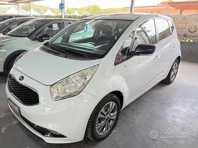 Usata Kia Venga 90 CV (66 kW) 2015 Bianco Utilitaria