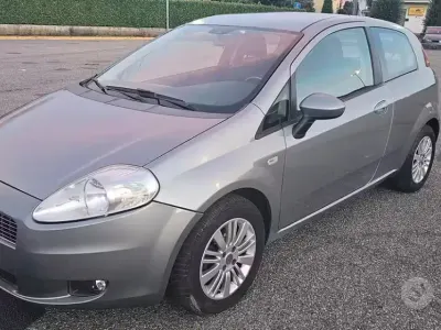 Usata Fiat Grande Punto Active 75 CV (55 kW) 2008 Grigio Utilitaria