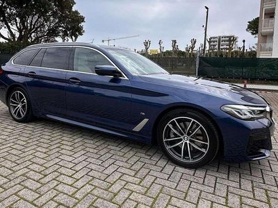 Usata BMW 520 M Sport 190 CV (139 kW) 2024 Blu/azzurro Station wagon