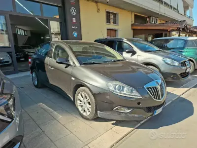 Usata Lancia Delta Platinum 120 CV (88 kW) 2008 Grigio Utilitaria
