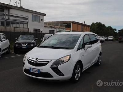 Usata Opel Zafira Tourer Cosmo 136 CV (100 kW) 2015 Bianco Monovolume