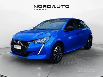 Usata Peugeot 208 Allure 102 CV (75 kW) 2022 Blu/azzurro Utilitaria