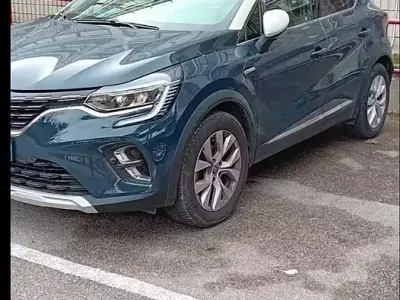 Usata Renault Captur 101 CV (74 kW) 2020 Bluazzurro SUV