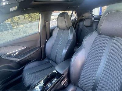 Usata Peugeot 2008 GT-line 131 CV (96 kW) 2019 Bianco SUV