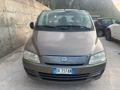 Usata Fiat Multipla Emotion 120 CV (88 kW) 2007 Grigio Monovolume