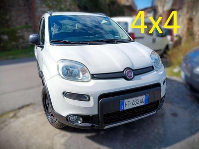 Usata Fiat Panda 4x4 S 95 CV (69 kW) 2018 Bianco Utilitaria