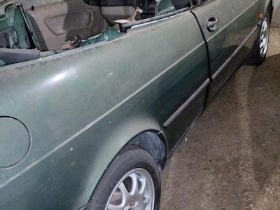 Usata Saab 900 149 CV (109 kW) 2006 Verde Utilitaria