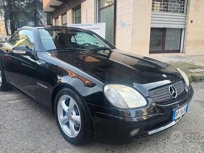 Usata Mercedes SLK200 163 CV (119 kW) 2002 Nero Cabrio