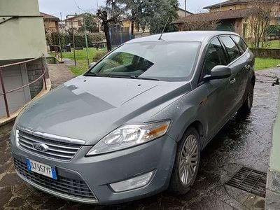 Usata Ford Mondeo Ghia 140 CV (102 kW) 2007 Grigio Station wagon