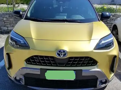 Usata Toyota Yaris Cross 116 CV (85 kW) 2022 SUV