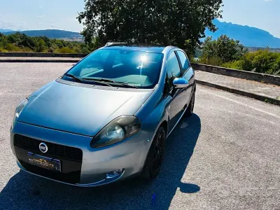 Usata Fiat Punto Sport 90 CV (66 kW) 2007 Grigio Utilitaria