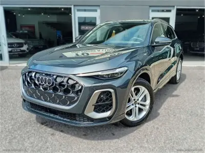 Usata Audi Q5 S-Line 299 CV (219 kW) 2025 Grigio SUV
