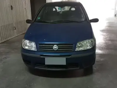 Usata Fiat Punto 69 CV (50 kW) 2003 Blu Utilitaria