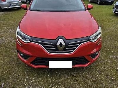 Usata Renault Mégane IV Bose Edition 110 CV (80 kW) 2016 Arancione Berlina