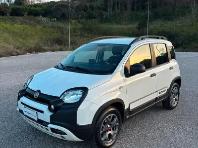 Usata Fiat Panda Cross Cross 95 CV (69 kW) 2017 Bianco Utilitaria