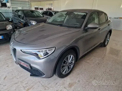 Usata Alfa Romeo Stelvio 160 CV (117 kW) 2021 Grigio SUV