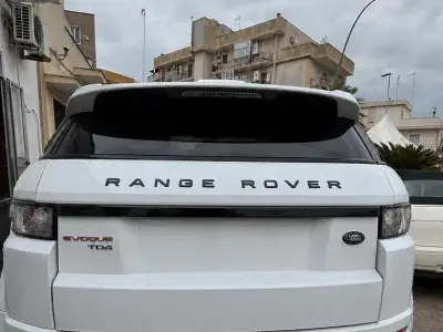 Usata Land Rover Range Rover evoque 190 CV (139 kW) 2012 Bianco SUV