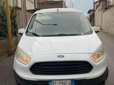 Usata Ford Tourneo Courier 95 CV (69 kW) 2017 Monovolume