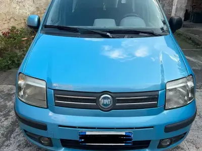 Usata Fiat Panda 69 CV (50 kW) 2005 Blu Utilitaria