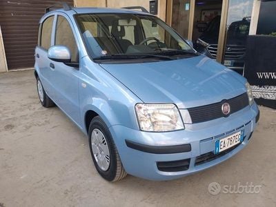 Usata Fiat Panda Active 54 CV (39 kW) 2010 Blu Utilitaria