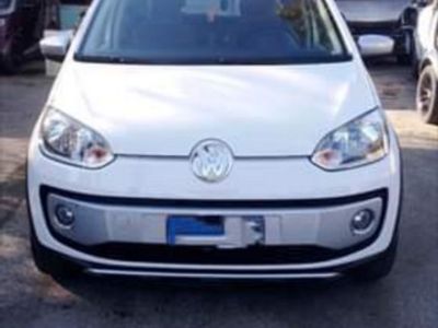 usata VW up! cross 5 porte 1.0 75 CV benzin