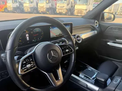 Usata Mercedes GLB200 Business 150 CV (110 kW) 2021 SUV