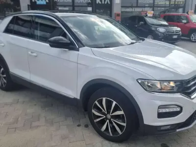 Usata VW T-Roc Style 116 CV (85 kW) 2020 Bianco SUV