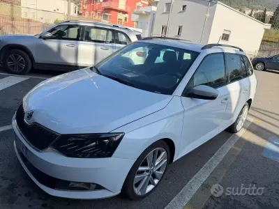 Usata Skoda Fabia Ambition 90 CV (66 kW) 2015 Bianco Station wagon