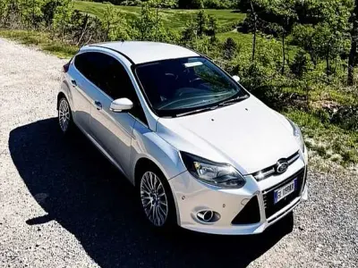 Usata Ford Focus Individual 163 CV (119 kW) 2012 Berlina