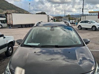 Usata Peugeot 2008 102 CV (75 kW) 2019 Grigio SUV