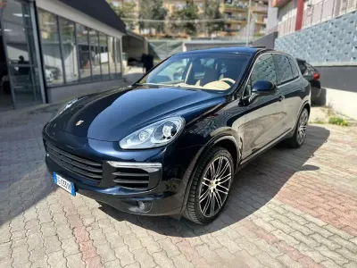 Usata Porsche Cayenne Platinum Edition 250 CV (183 kW) 2015 Blu SUV