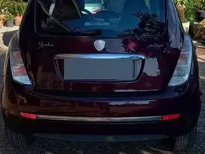 Usata Lancia Ypsilon 69 CV (50 kW) 2007 Viola Utilitaria