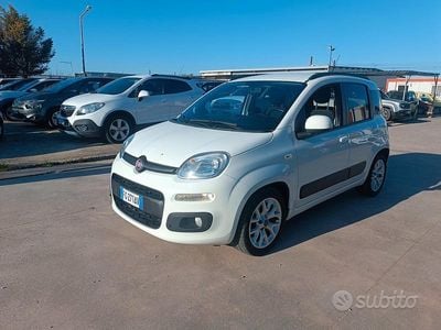 Usata Fiat Panda Lounge 95 CV (69 kW) 2016 Bianco Utilitaria