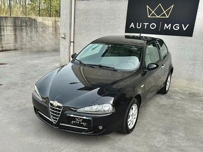 usata Alfa Romeo 147 1.9 JTD 3p Distinctive-MOLTO BELLA