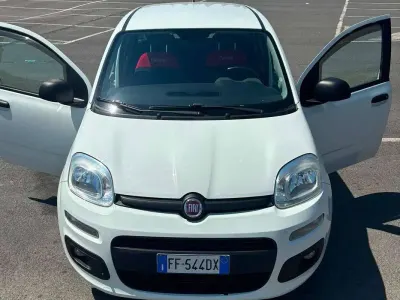 Usata Fiat Panda Lounge 95 CV (69 kW) 2016 Bianco Utilitaria