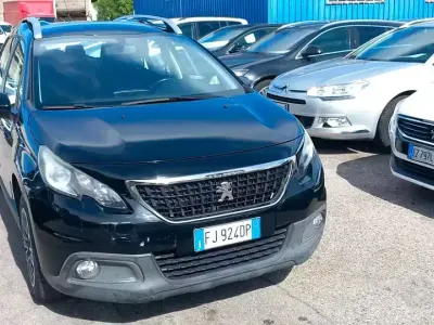 Usata Peugeot 2008 Active 99 CV (72 kW) 2017 Nero SUV