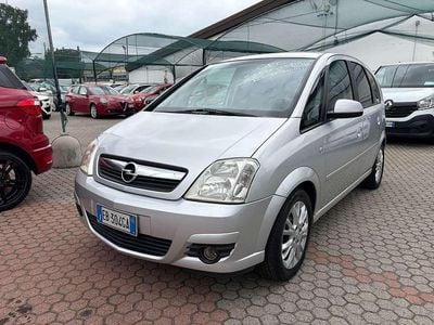 Usata Opel Meriva Club 90 CV (66 kW) 2010 Argento Monovolume
