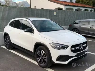 Usata Mercedes GLA200 163 CV (119 kW) 2021 Bianco SUV