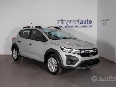 Brugt Dacia Sandero Essentiel 91 HK (66 kW) 2024 Grå Sedan