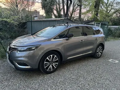 Käytetty Renault Espace Initiale Paris 160 HP (117 kW) 2016 Tila-auto