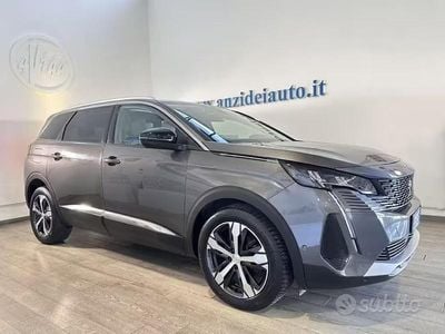 Gebraucht Peugeot 5008 Allure 131 PS (96 kW) 2022 Grau SUV