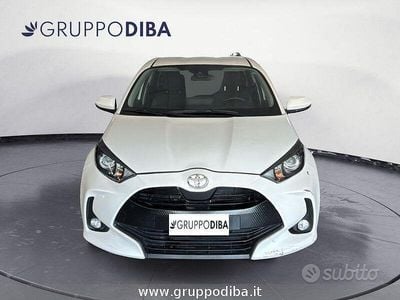 Usata Toyota Yaris Active 72 CV (52 kW) 2023 Bianco Utilitaria
