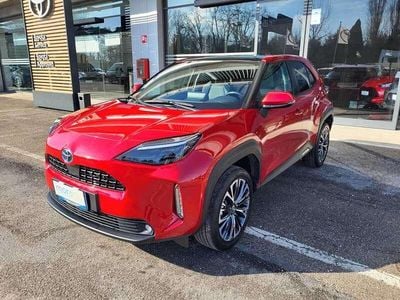 Usata Toyota Yaris Cross Lounge 116 CV (85 kW) 2021 Rosso SUV